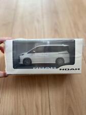Toyota Noah Minicar Diecast Japan Seller; picture