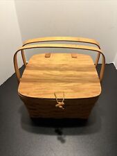 Longaberger Vintage 2000 Small Picnic Basket With Lid picture