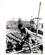 LD359 1970 Original Photo U.S. SOLDIERS REBUILD VIETNAM POST-WAR RECONSTRUCTION picture