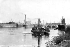 frt-77 Mode Wheel Locks, Salford Docks, Manchester Ship Canal, Lancashire. Photo picture