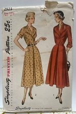 HTF Vintage 1949 1940s SIMPLICITY 2923 Inverted Pleat Dress Pattern 14.5 UC FF picture