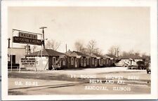 RPPC Palace Modern Cabins, Sandoval, Illinois - c1940s Photo Postcard - Motel picture