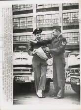 1953 Press Photo Twins Lloyd & Floyd Roe pick up matching Dodge cars, Detroit MI picture