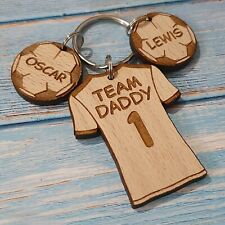 PERSONALISED GIFTS FOR HIM FATHERS DAY GIFT BIRTHDAY FOOTBALL KEYRING DADDY DAD picture