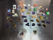 Lot of 50 Vinrage State & City Souvenir Plastic &  Lapel Pins  picture