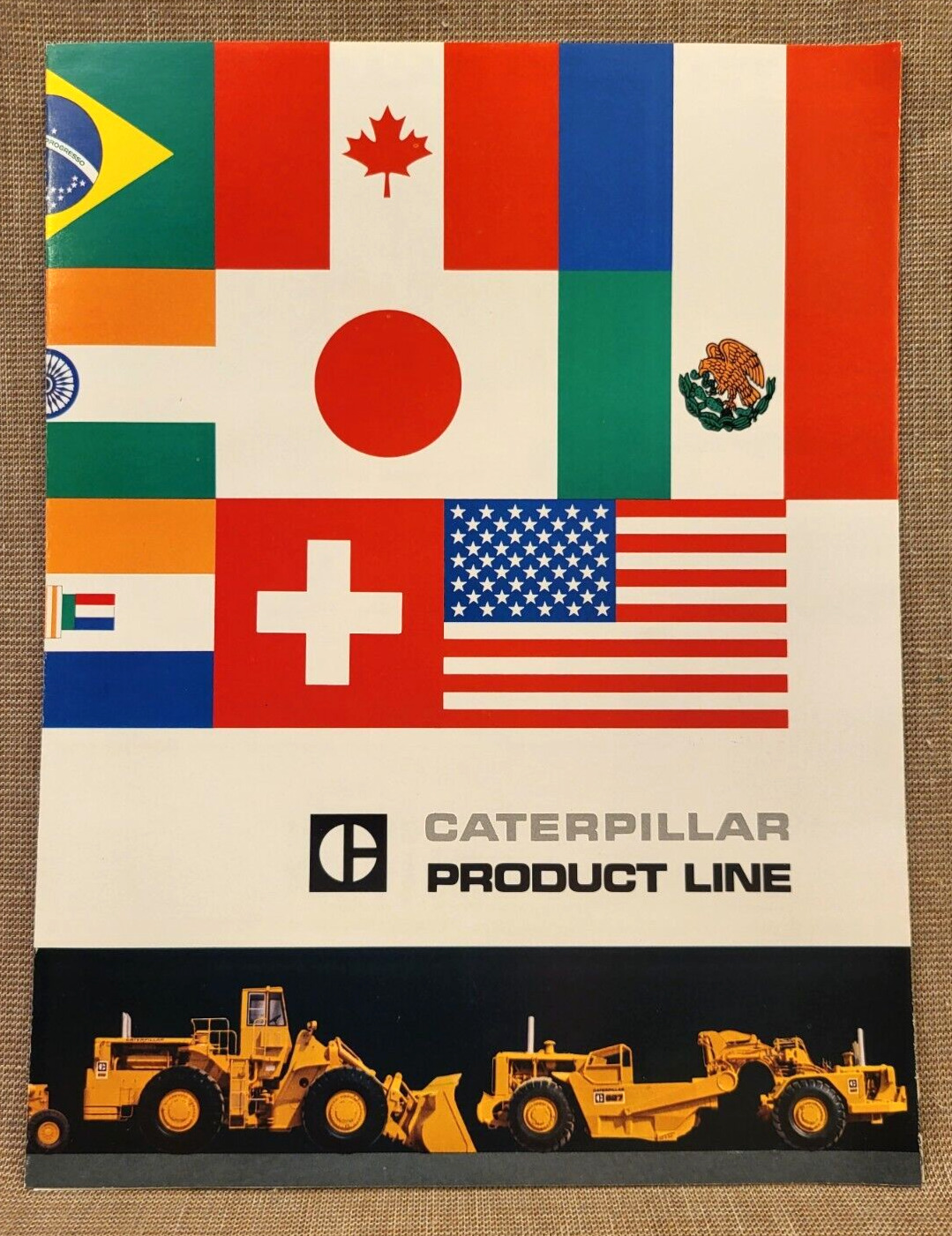 1970's Vintage Caterpillar Machinery Product Line 4-Panel Color Foldout Brochure