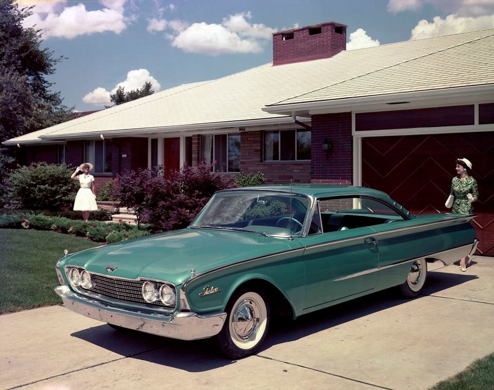 1960 FORD STARLINER Photo  (195-R)