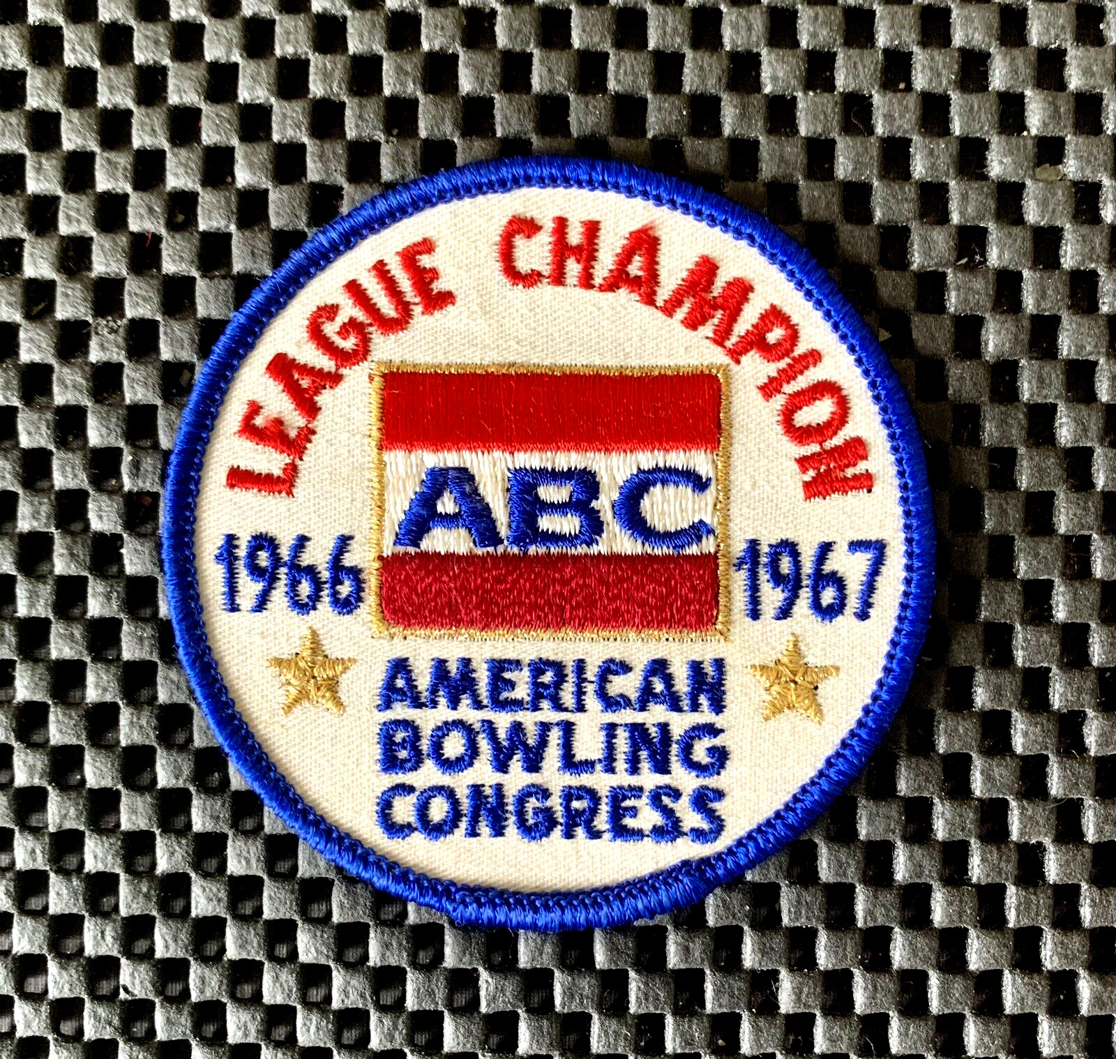 ABC AMERICAN BOWLING CONGRESS 1966-1967 LEAGUE CHAMPION SEW ON ONLY PATCH 3\