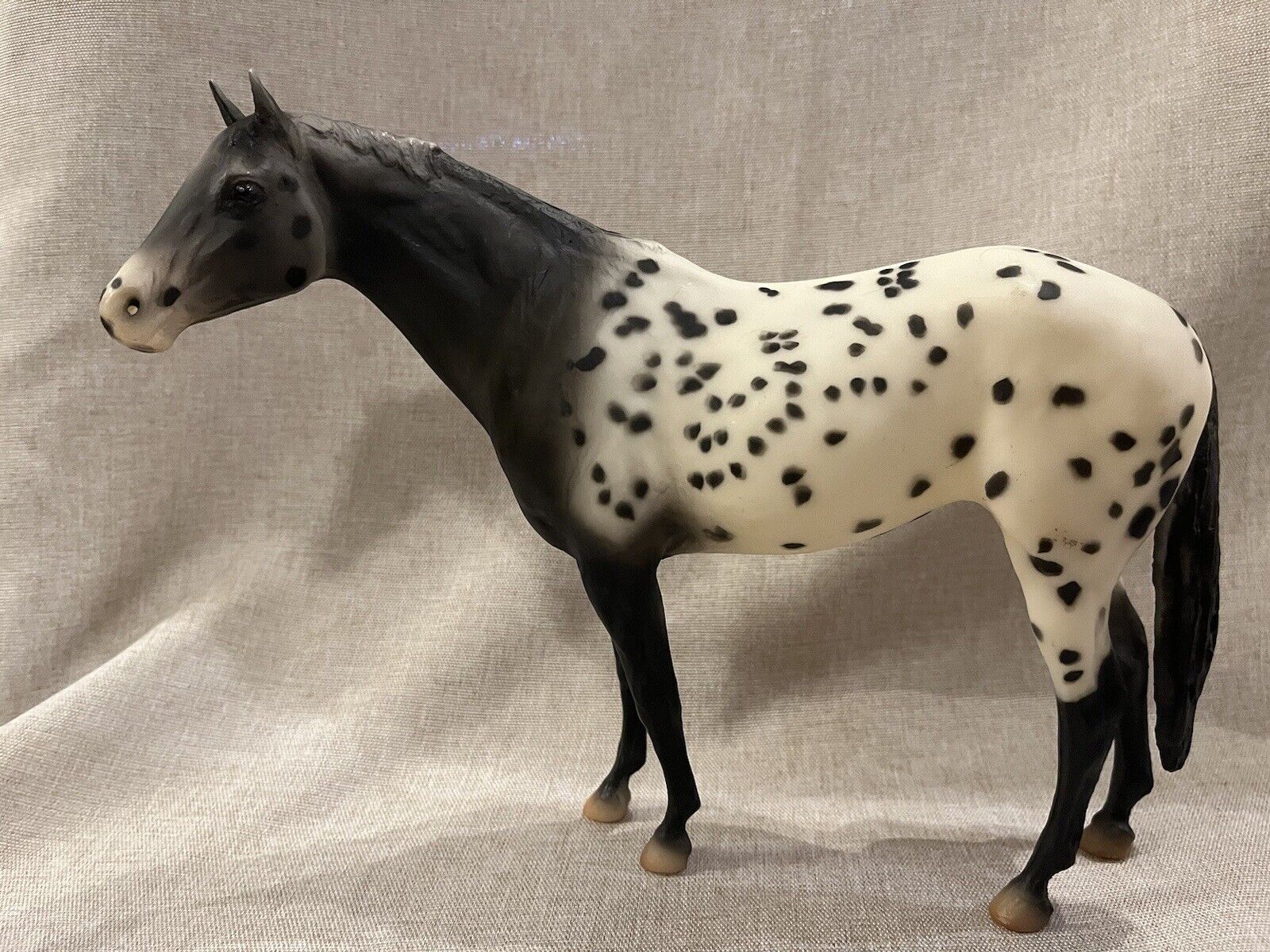 Breyer Horse #1114 Wap Spotted Dk Grey Semi Leopard Appaloosa Secretariat Mold