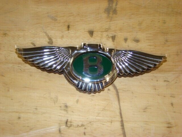93 Bentley Brooklands Trunk Emblem Assembly Green UB72180