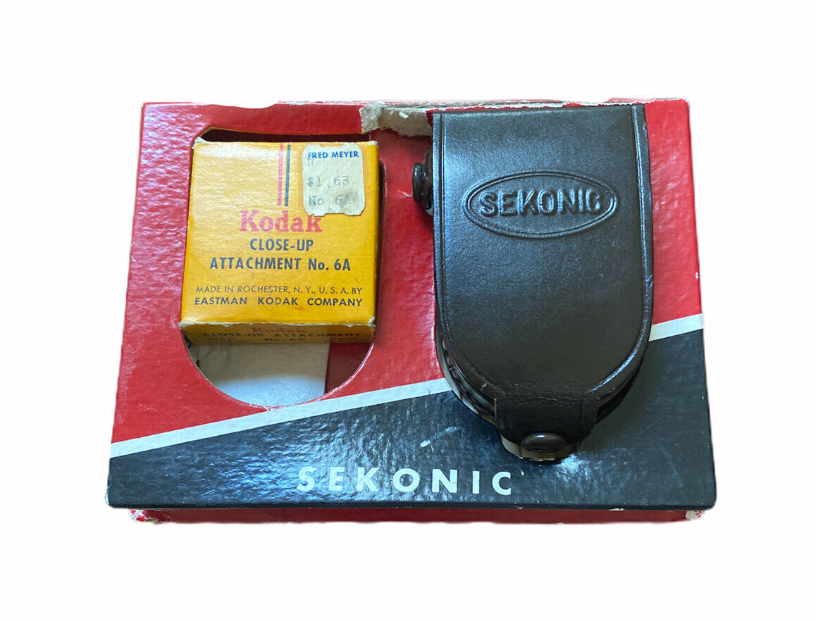 Sekonic Leader De Luxe L-8b Exposure Meter & Kodak Close Up Attachment No.6A