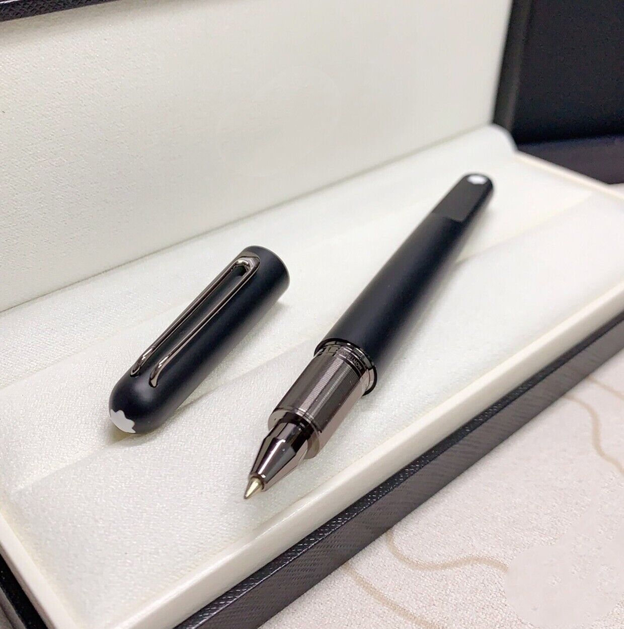 Luxury M Magnet Series Matte Black+Black Clip 0.7mm Rollerball Pen NO BOX
