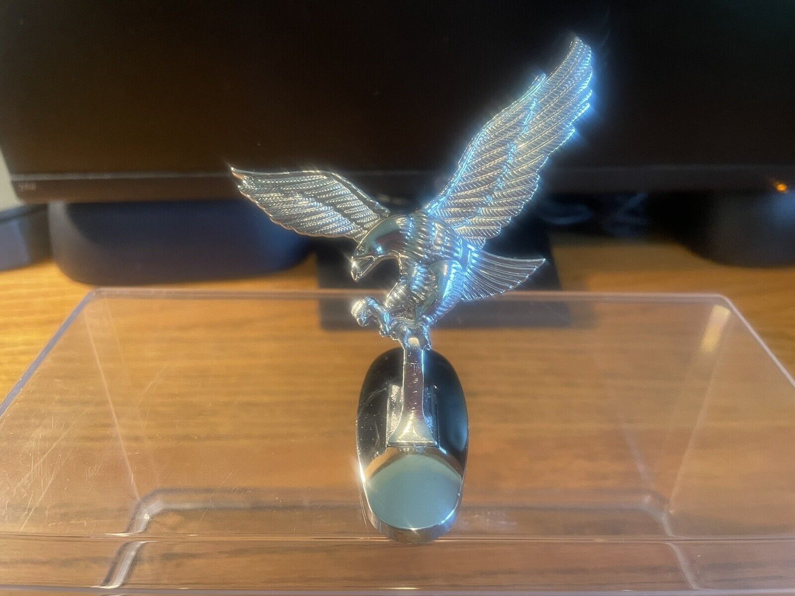 Hawk Eagle Bird Car Automotive Hood Ornament For Car Truck Tractor Side/Side Nip