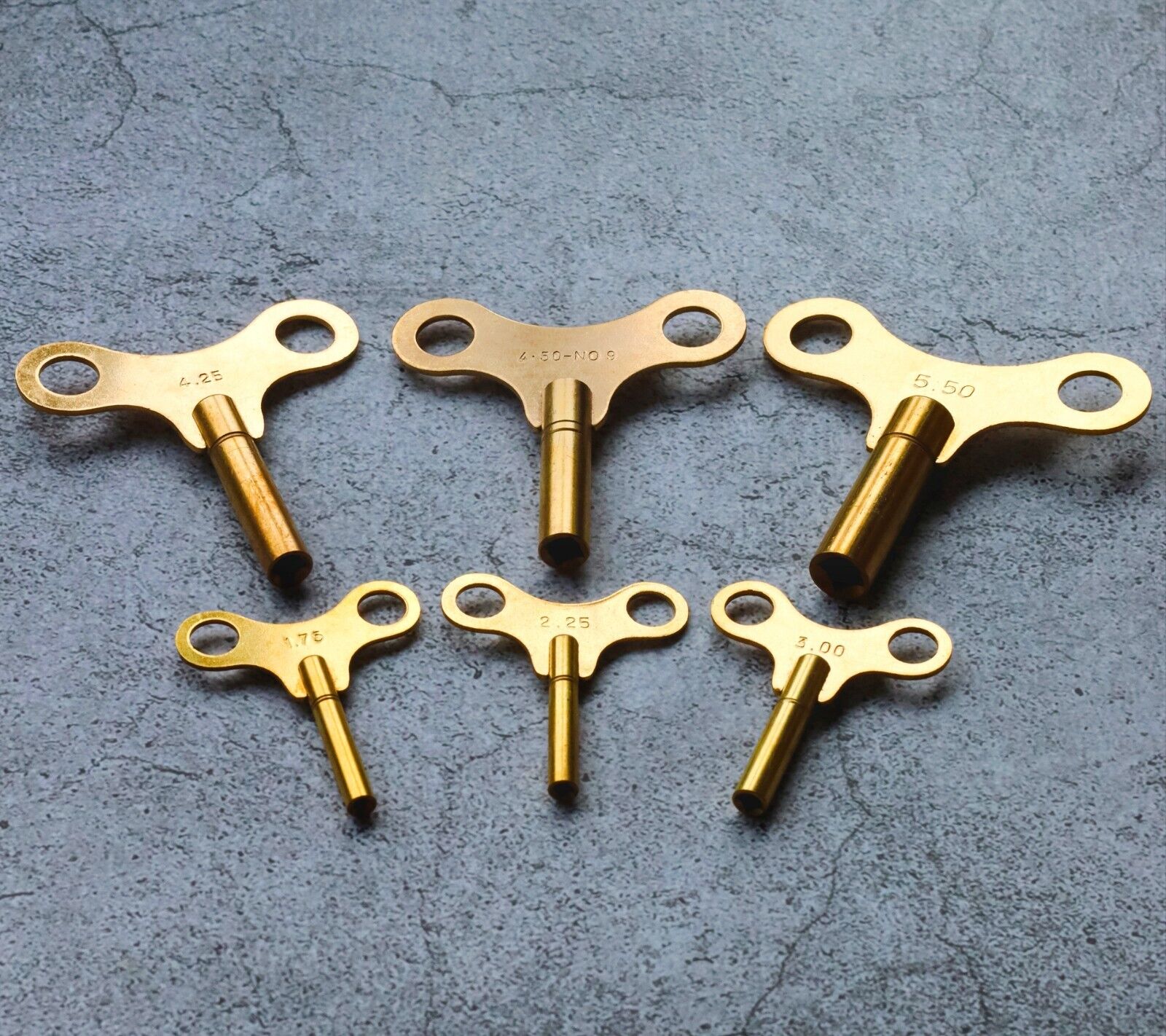 1 pcs of Clock Key Universal Key Clock Key Repair Tool Brass all sizes 0 to 18