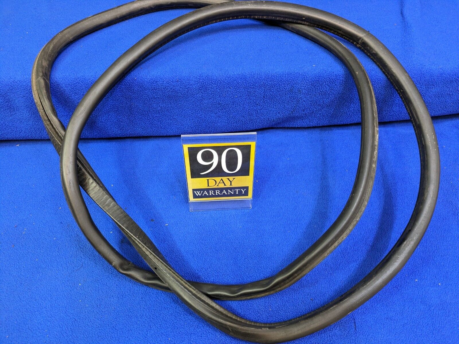 Bentley Continental Flying Spur 06-12 Trunk Rubber Seal OEM weatherstrip