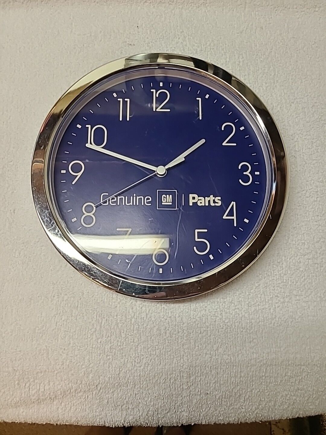 GM Genuine Parts Wall Clock with New Duracell AA Battery