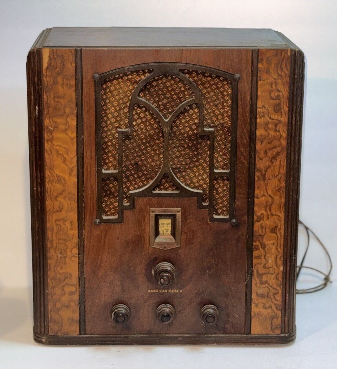 1936 American Bosch 430-T Tombstone Radio