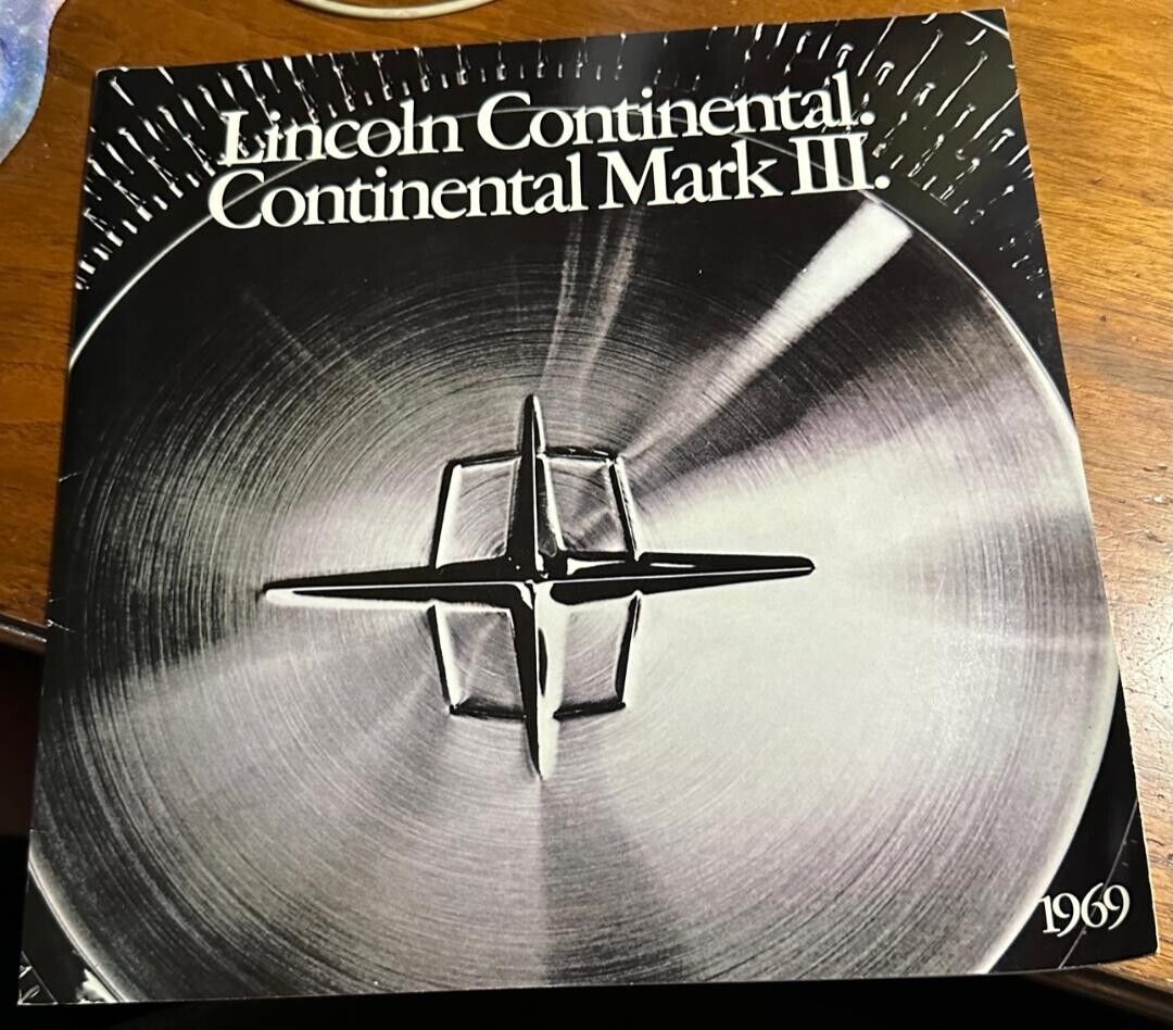 1969 Lincoln Continental & Continental Mark III Deluxe Sales Brochure w/Paint