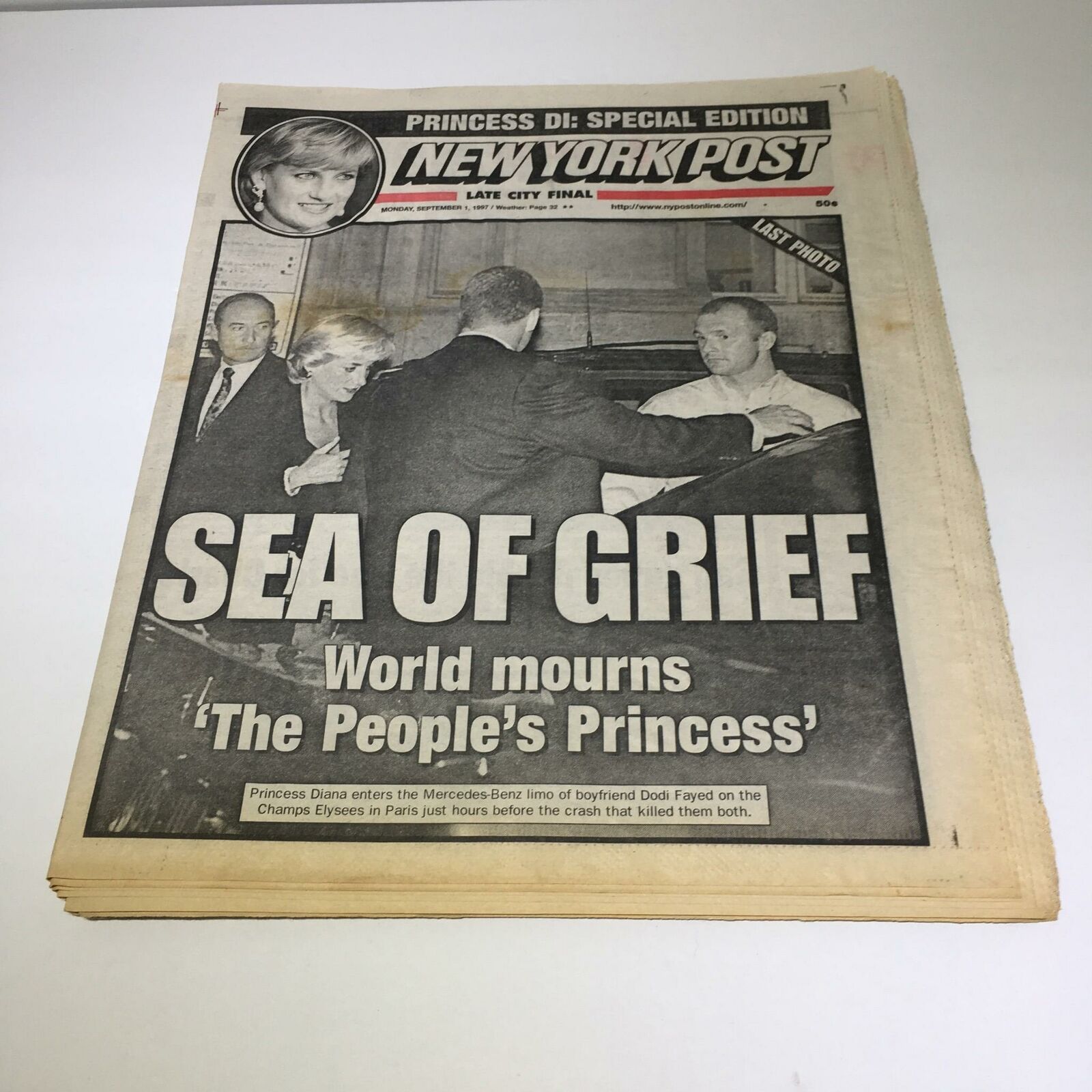 New York Post: Sept 1 1997 Sea Of Grief World Mourns The People\'s Princess Diana