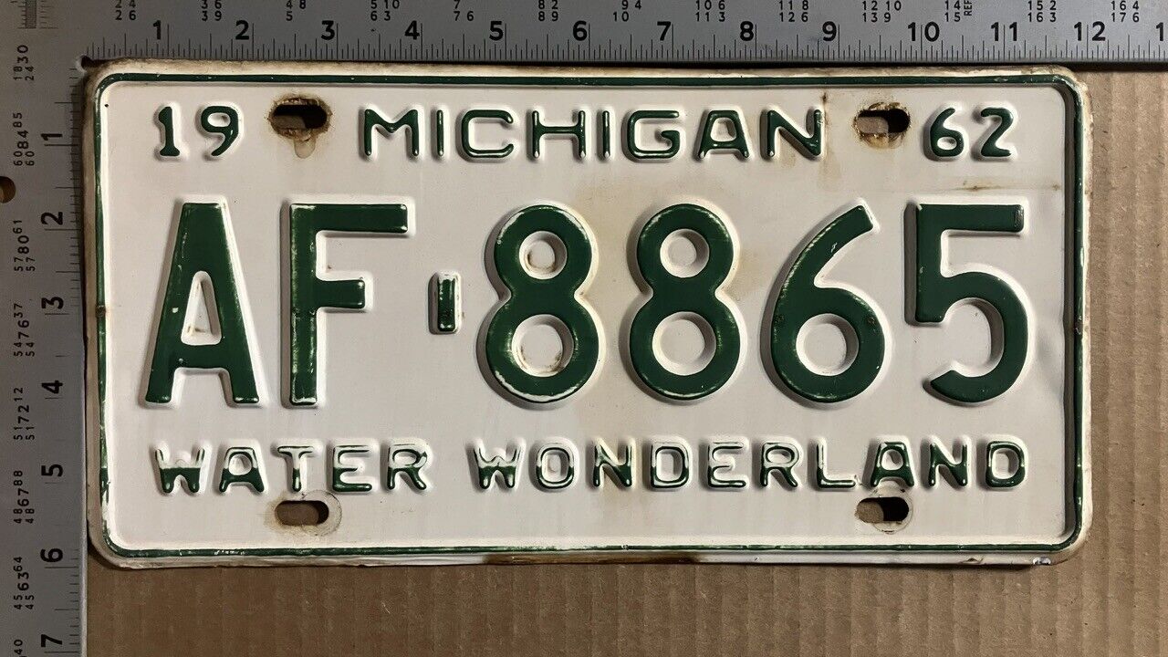 1962 1963 1964 Michigan license plate AF-8865 YOM DMV Wayne Ford Chevy 12666