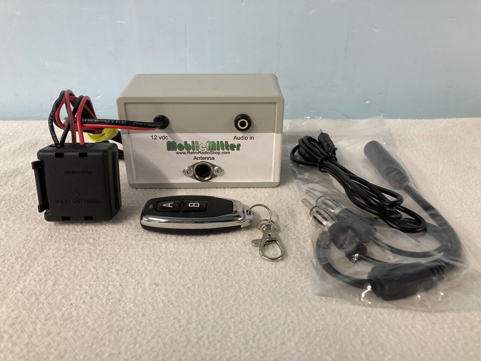 Car AM Transmitter/Bluetooth For Antique Vintage Retro Vehicle Radios