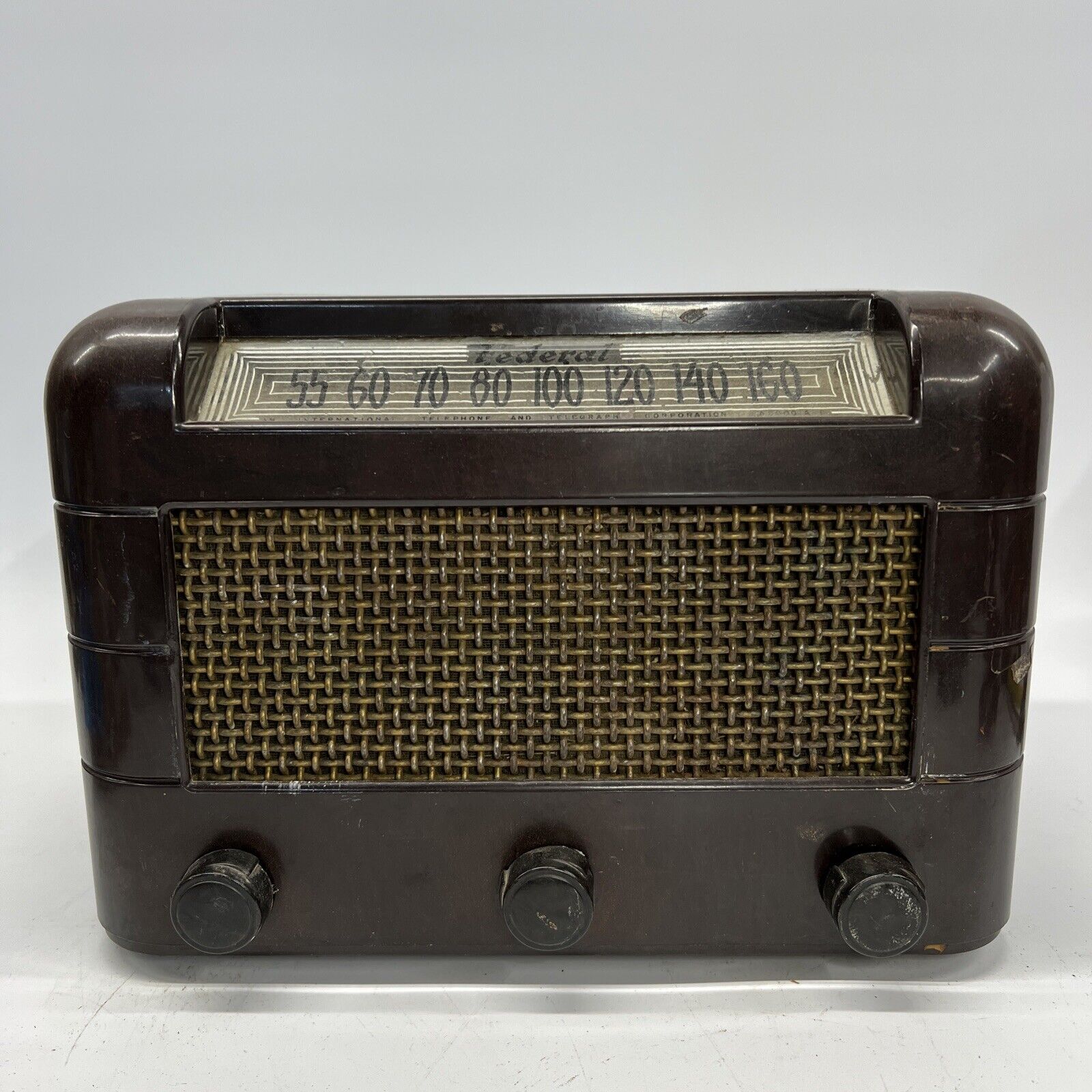 Federal 1028TB Bakelite Radio For Parts CV