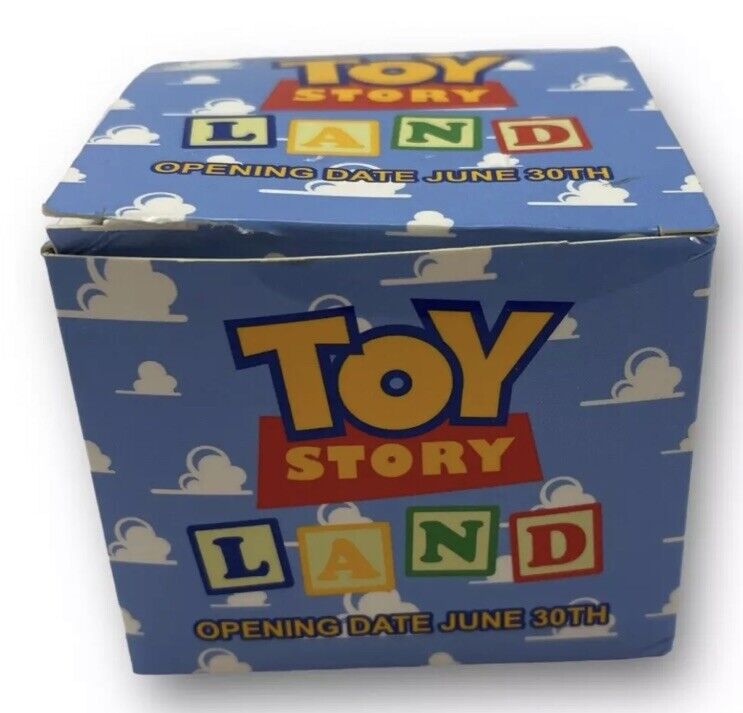 Disney World Toy Story Land Slinky Cast Member Exclusive NEW
