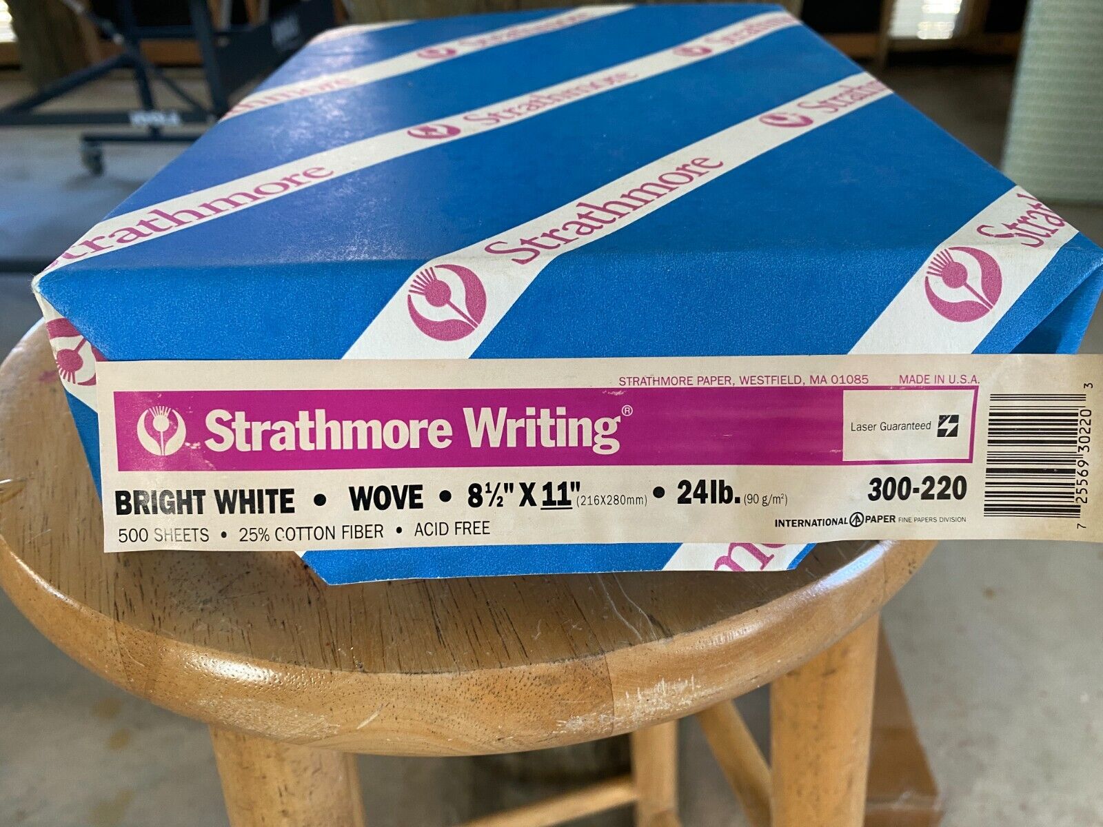 Strathmore Writing Bright White Wove 25% Cotton Fiber 24lb Cockle Paper 8.5 x 11