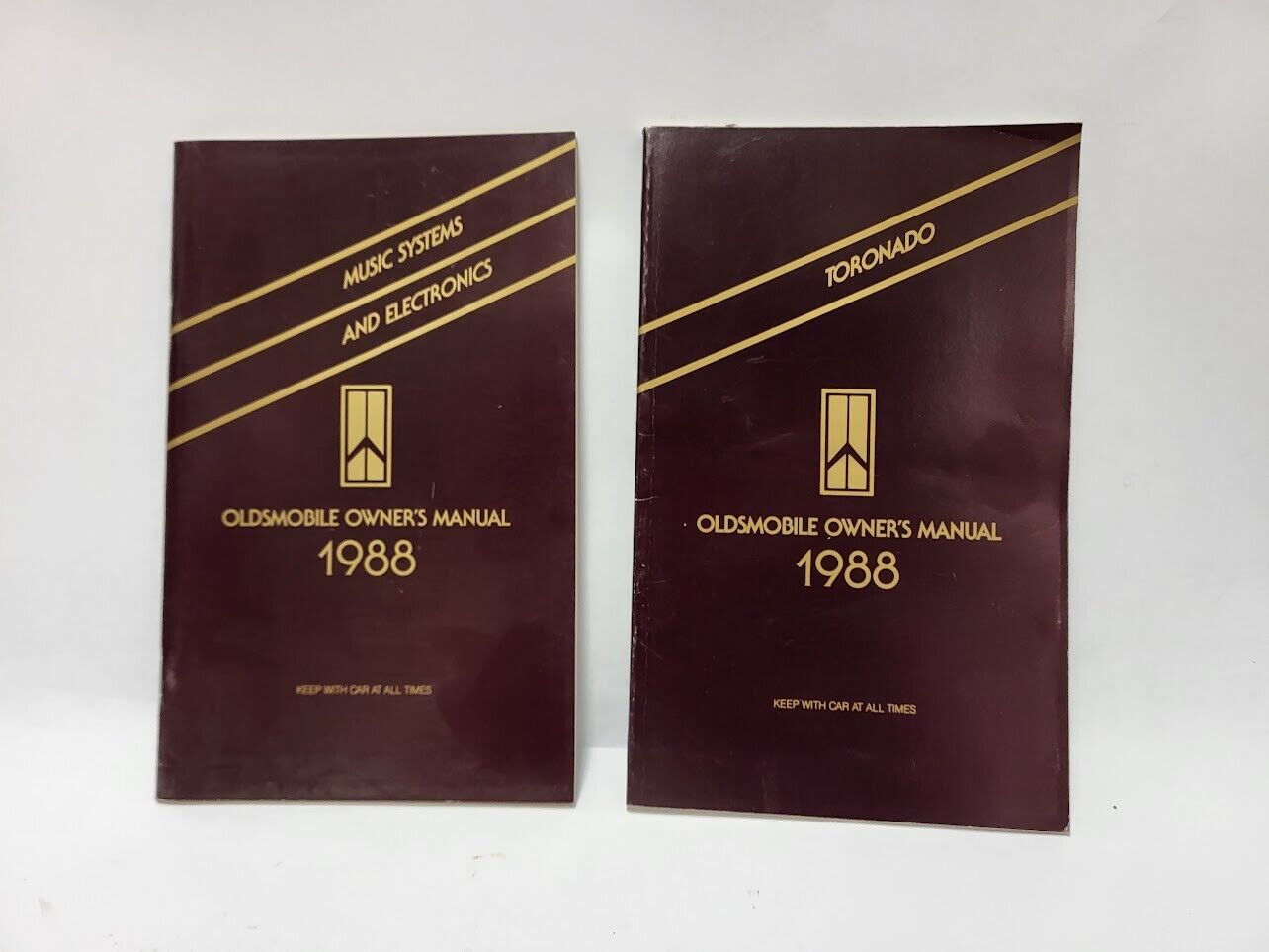1988 Oldsmobile Toronado  Owner's Manual & Music Sound System