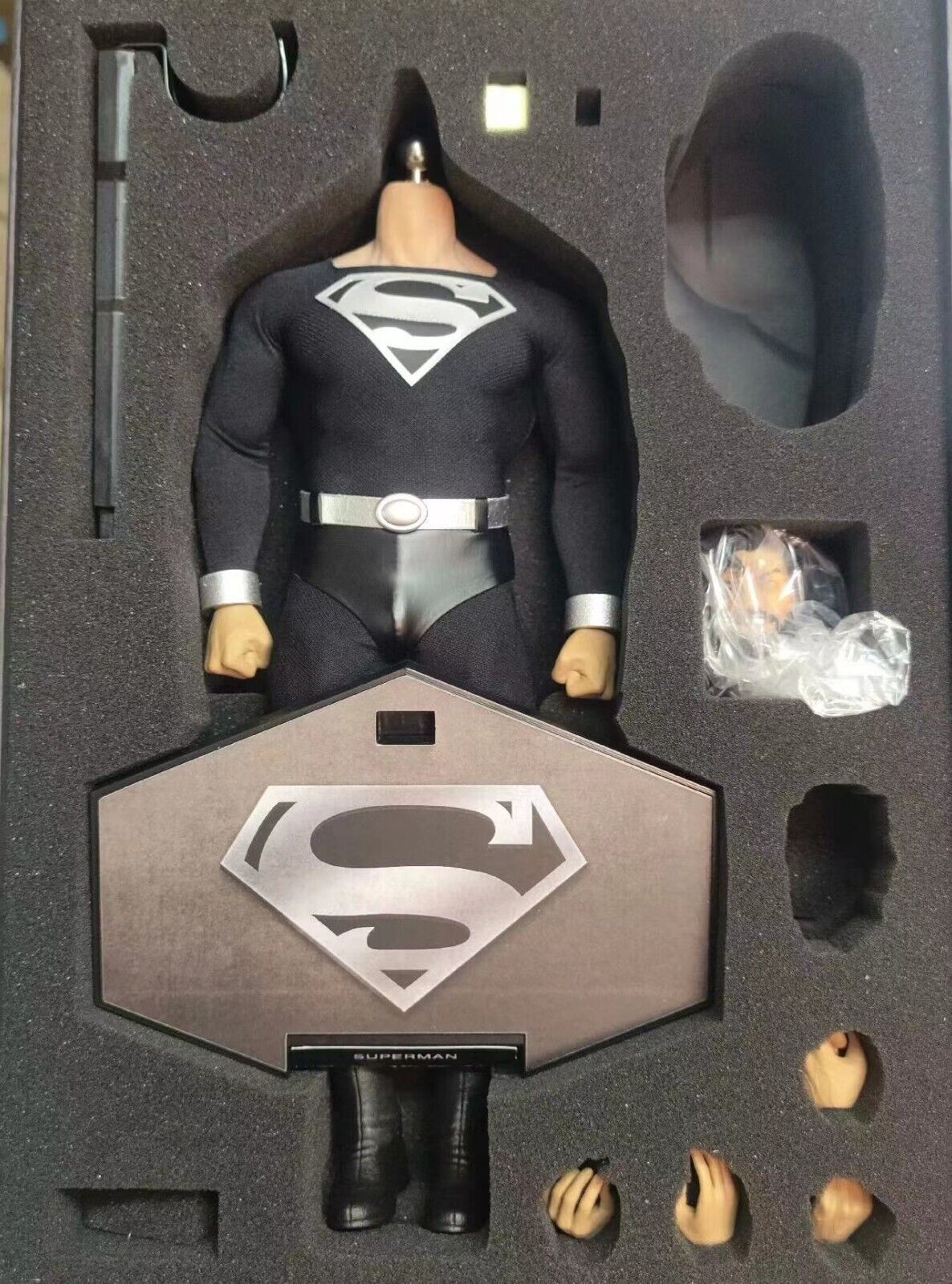 custom ssr  1/6   black superman  12\