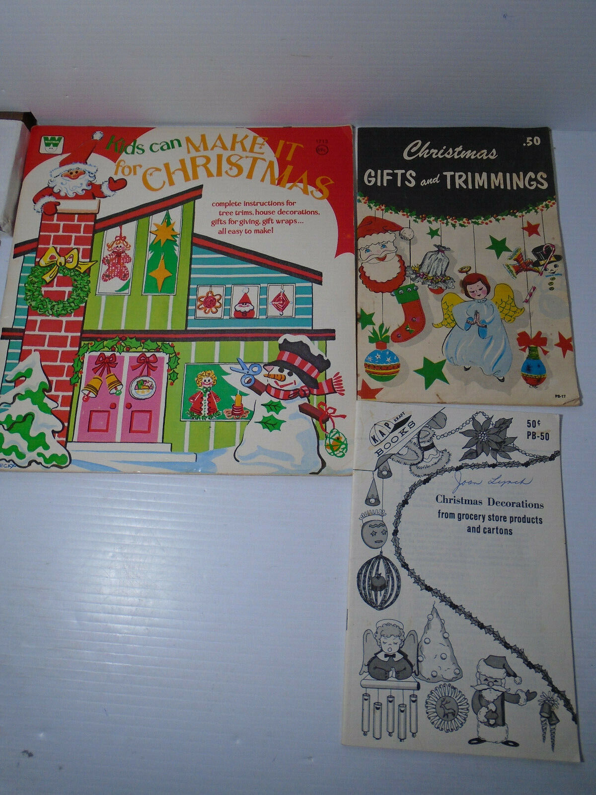 3 Vintage Paper pamphlets For making Christmas Decorations from 1961 1969 1977