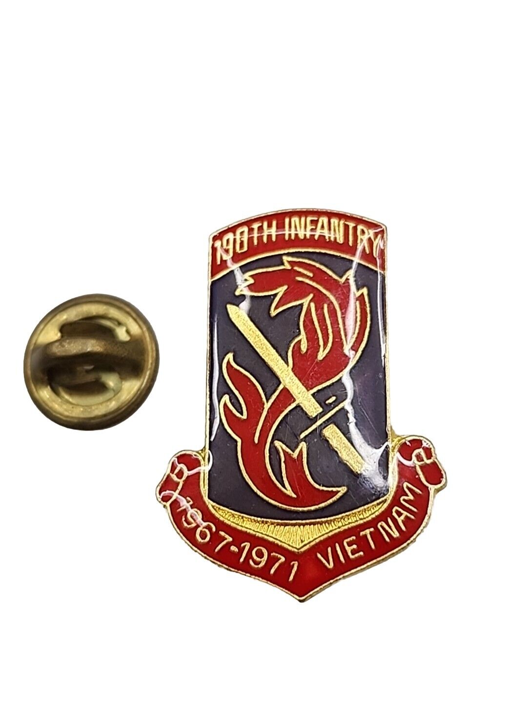 Vintage 198th Infantry 1967-1971 Vietnam Pin (Army, Brigade) metal 
