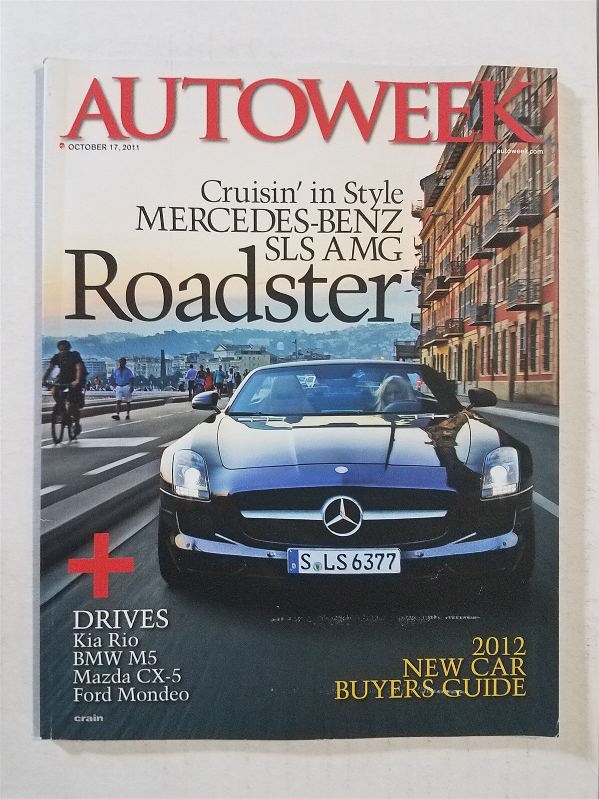 Auto Week Magazine October 17, 2011 2012 Buyers Guide BMW M5 - Mercedes SLS AMG