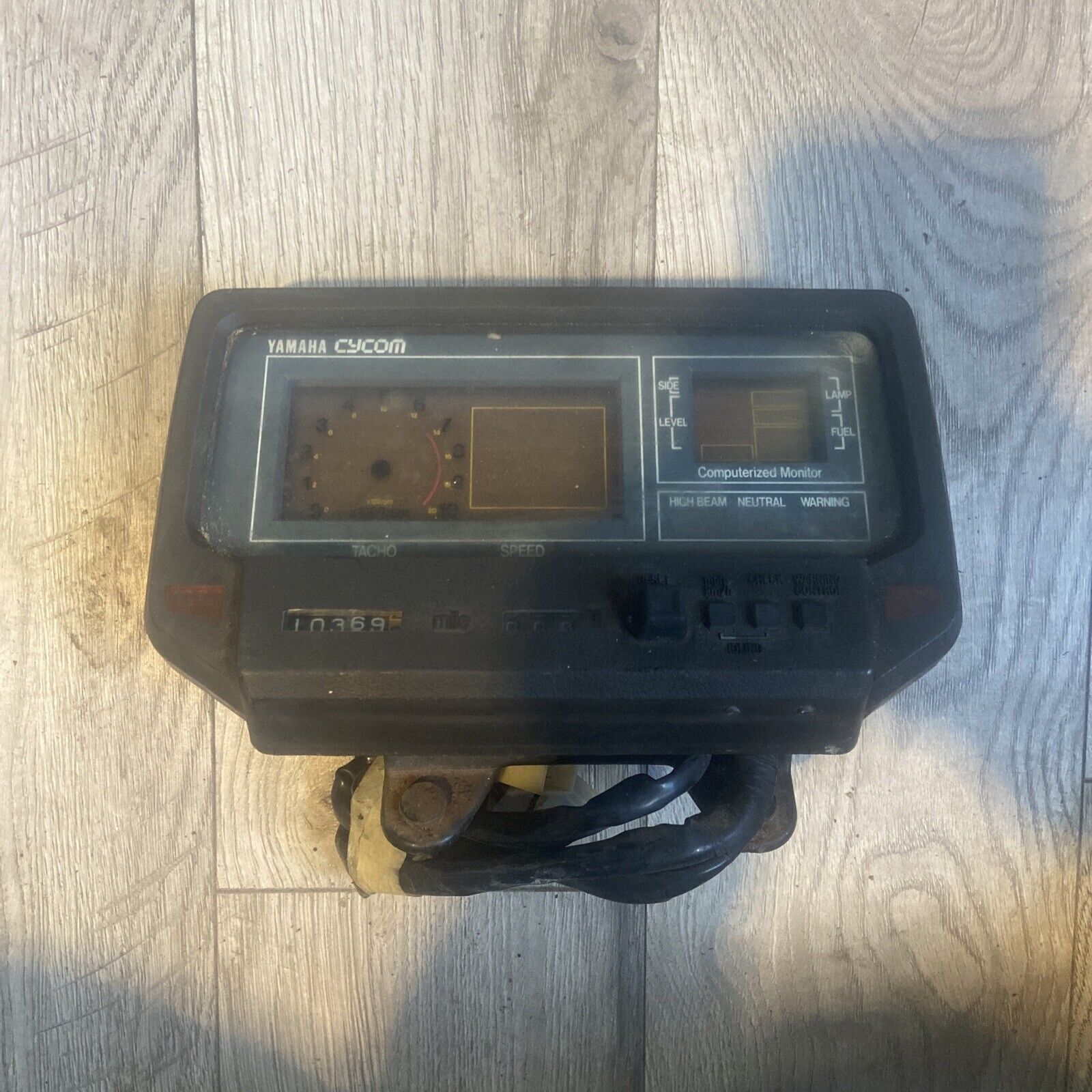 81 - 83 Yamaha XV920 Gauge Cluster Speedometer Odometer