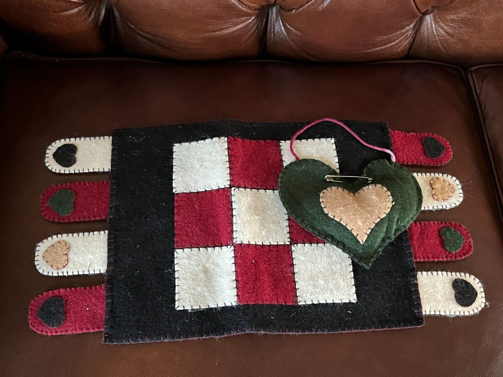 Hand Made Felted Wool Black Red White & Green Tic Tac Toe Penny Rug w Heart Acce