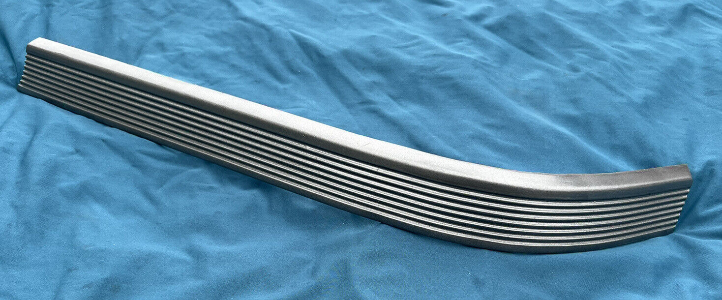 1993-1996 cadillac fleetwood brougham Left front impact Strip  1994 1995