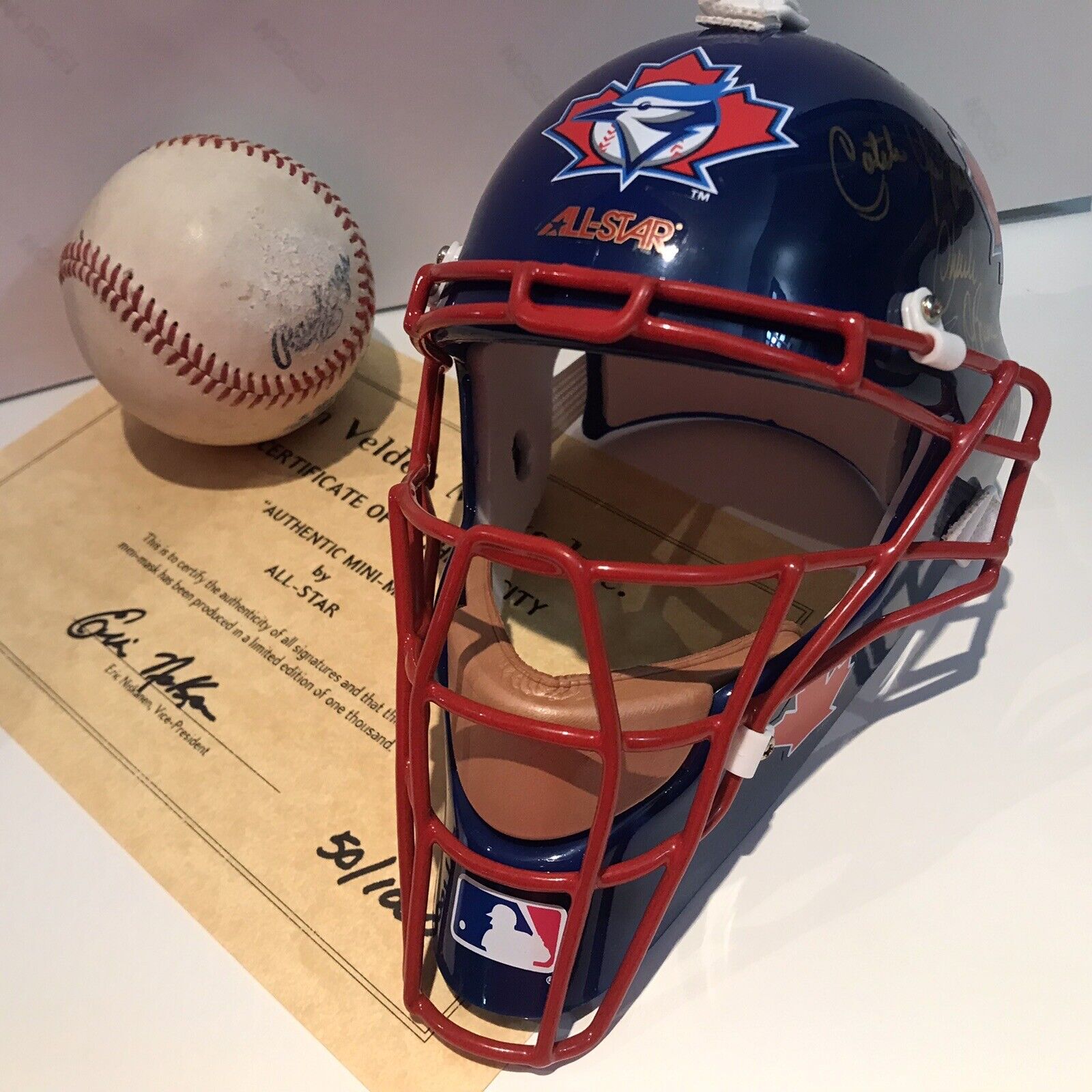 Toronto Blue Jays 96-97 Mini Hockey-Style Catcher Mask Signed By Charlie O’Brien