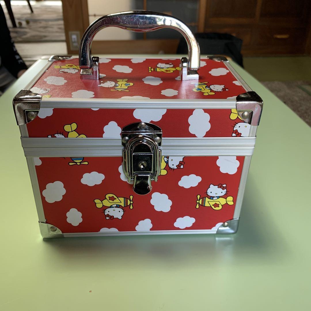 Unused Hello Kitty Attache Trunk Bag with Key Vintage Not include desiccant