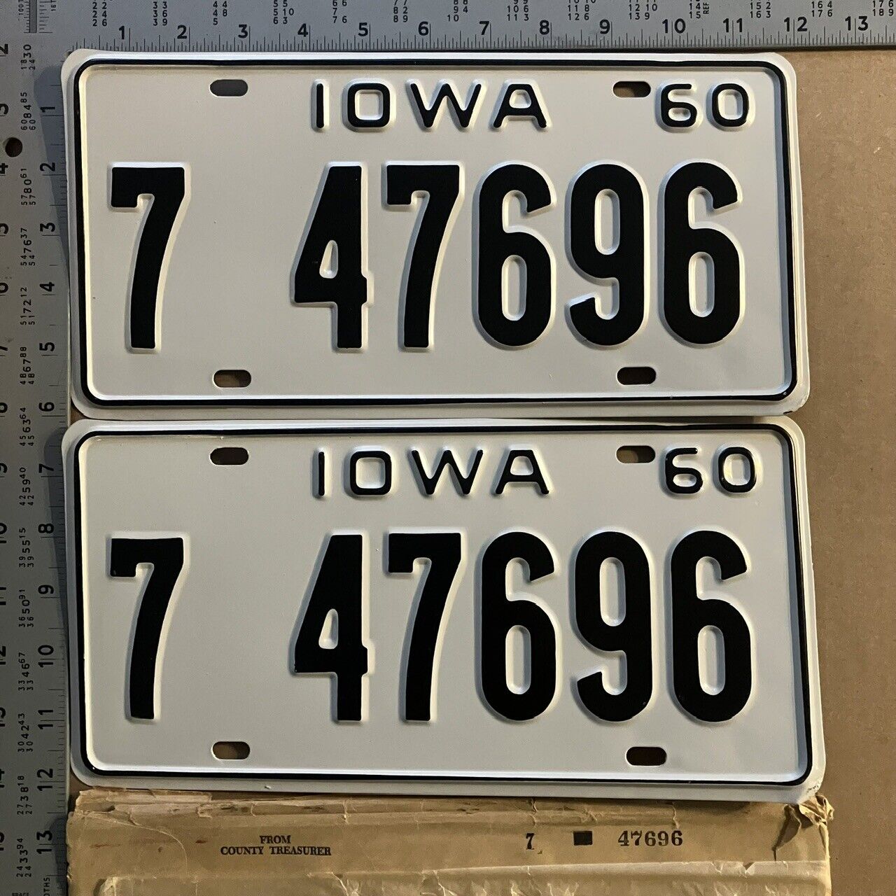 1960 Iowa license plate pair 7-47696 YOM DMV Black Hawk SHOW CAR PERFECT 9232