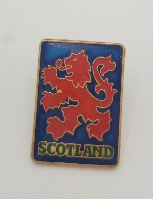 Scotland Crest Coat of Arms Vibrant Enamel Souvenir Travel Pin