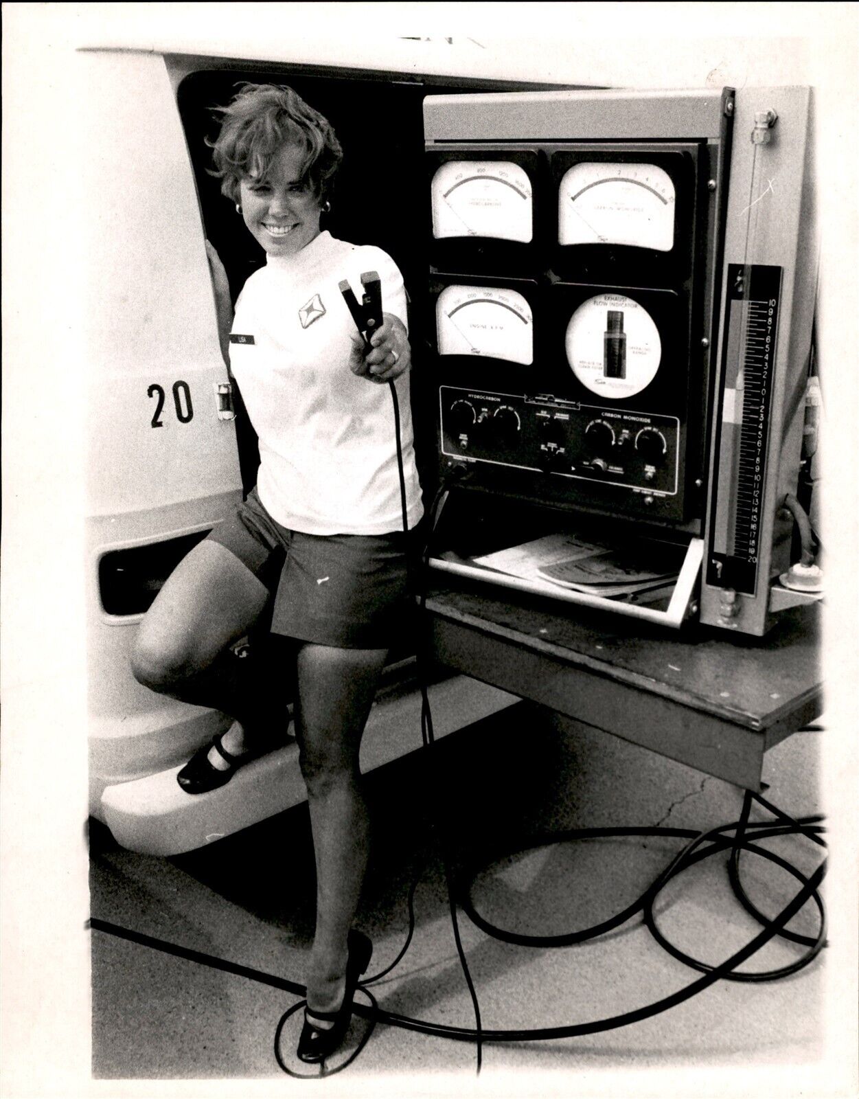 LD359 1970 Orig Forman Photo PORTABLE VEHICLE EMISSION TESTING VAN AIR POLLUTION