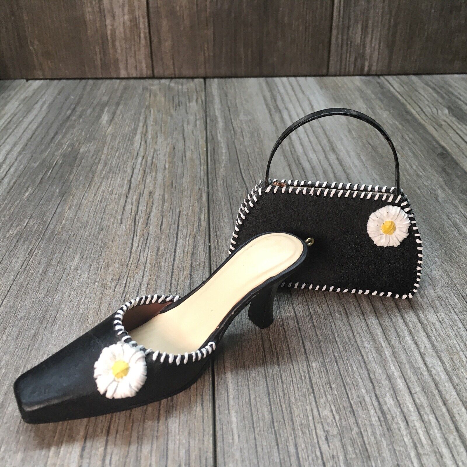 Miniature Simple Black & White Daisy Flower Shoe & Matching Handbag Fashionable