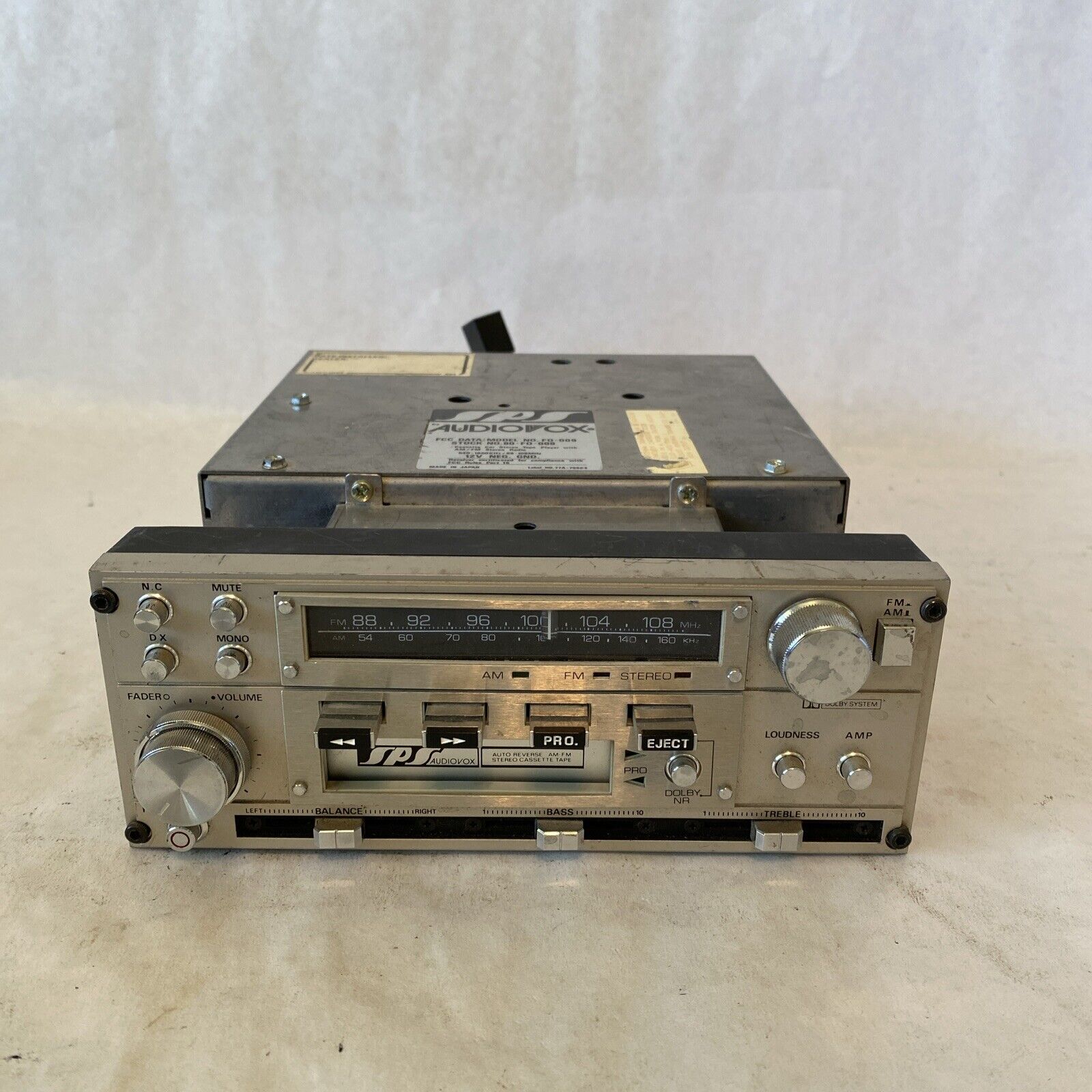 Audiovox SPS Cassette Tape Player Car Stereo Radio In-Dash AM/FM FO-009 UNTESTED