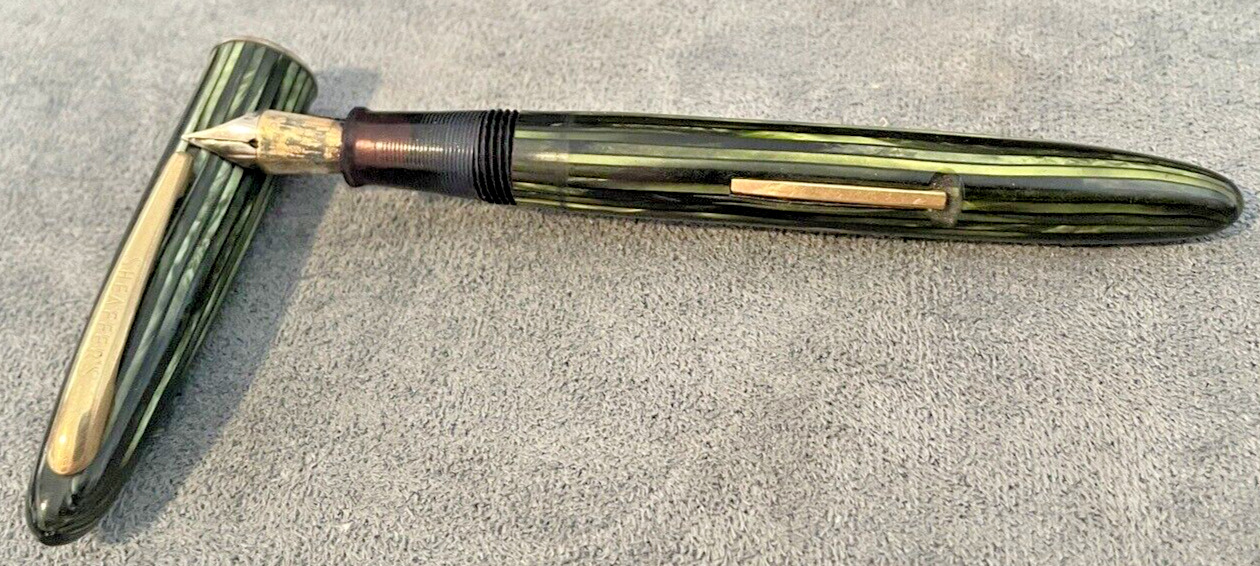 Sheaffer Triumph 500 Green Striated Admiral II Fountain Pen 14K Nib --3131.23