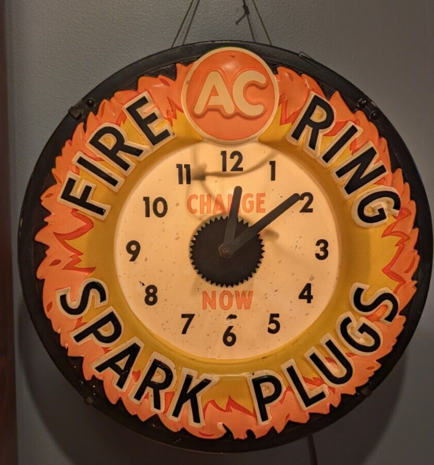 AC Delco Fire Ring Spark Plugs Lighted Clock working