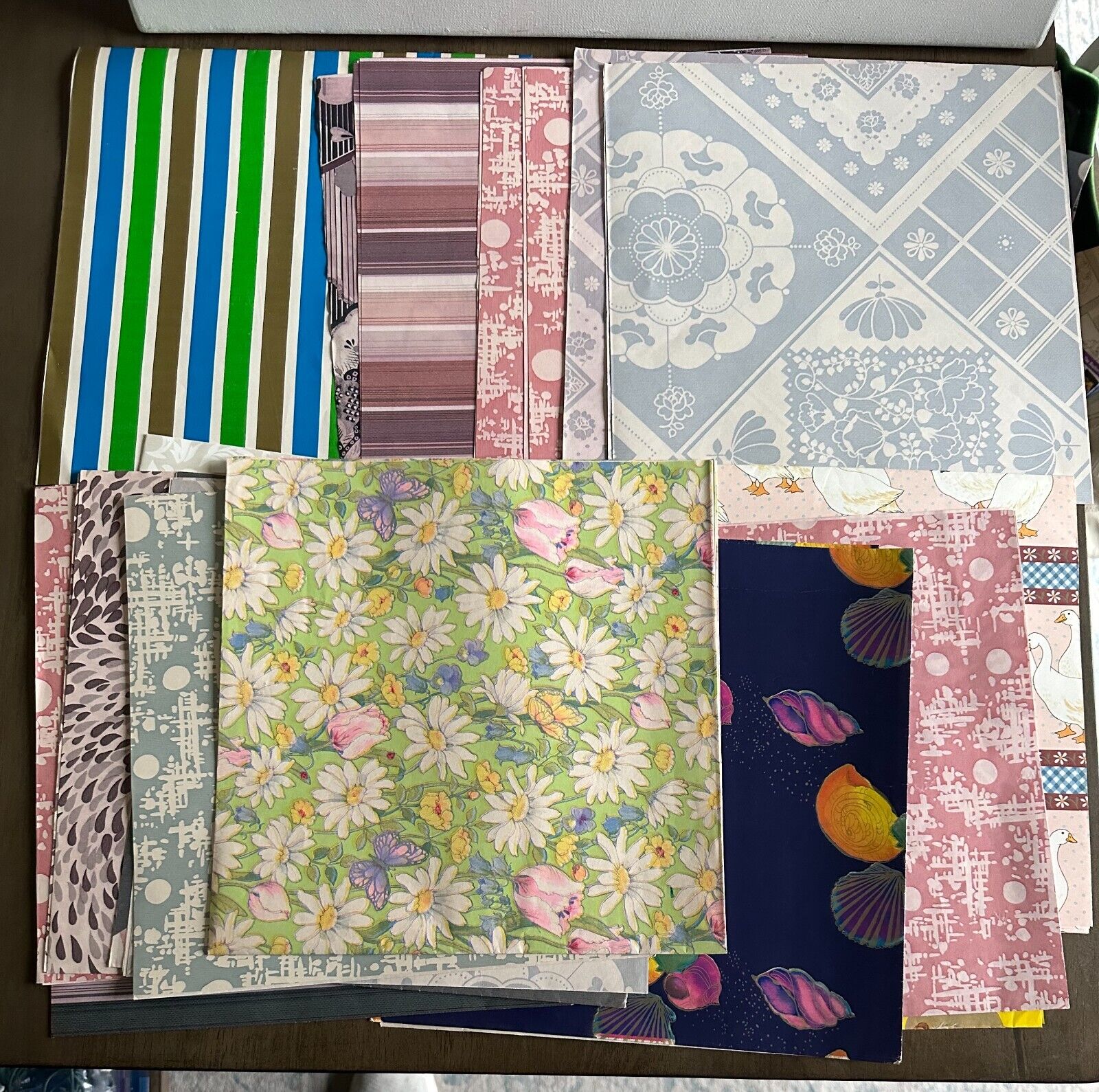 Lot of Vintage All Occasion Gift Wrap 20 Wrapping Paper Sheets 14 Designs