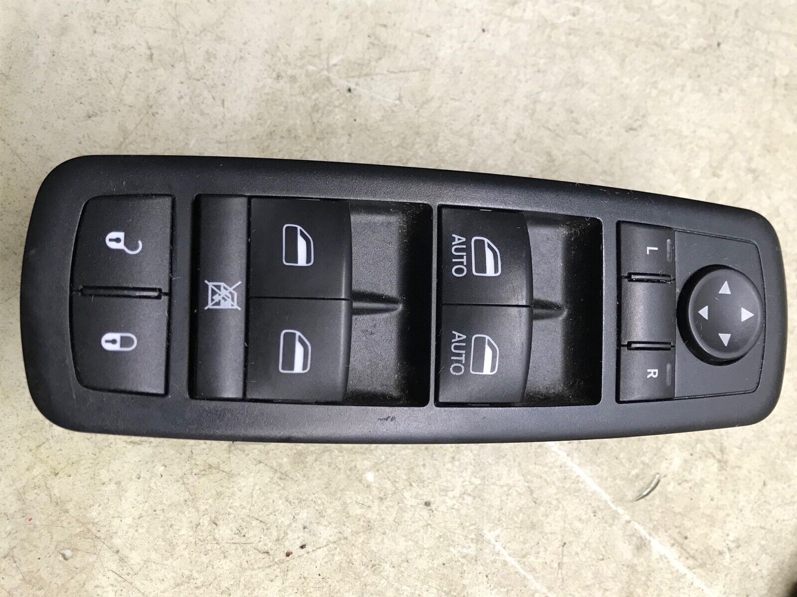 11 12 13 14 15 16 17 18 Dodge Caravan Town Country Master Power Window Switch
