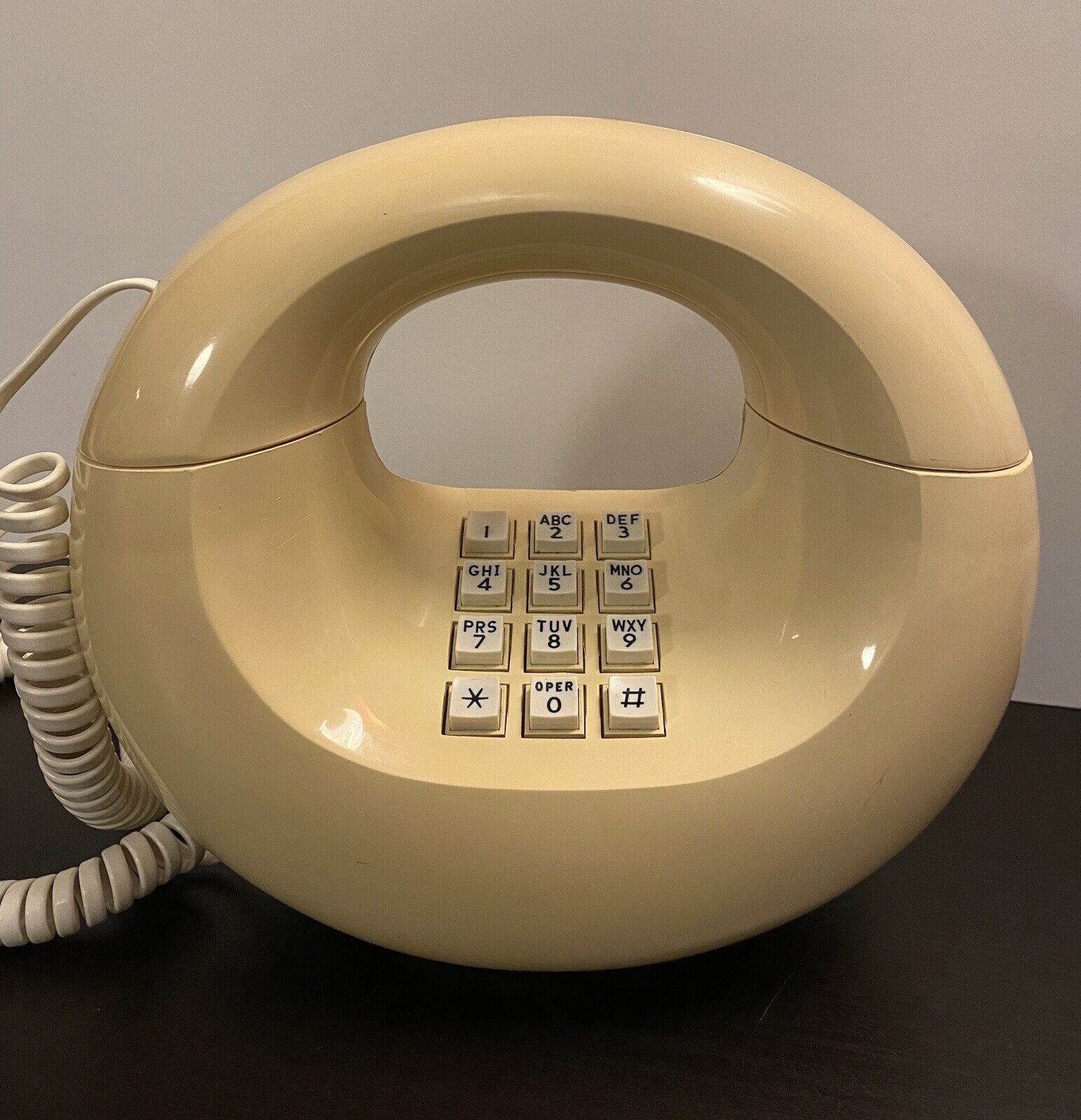 Vintage Cream Western Electric Donut Push Button Sculptura Telephone