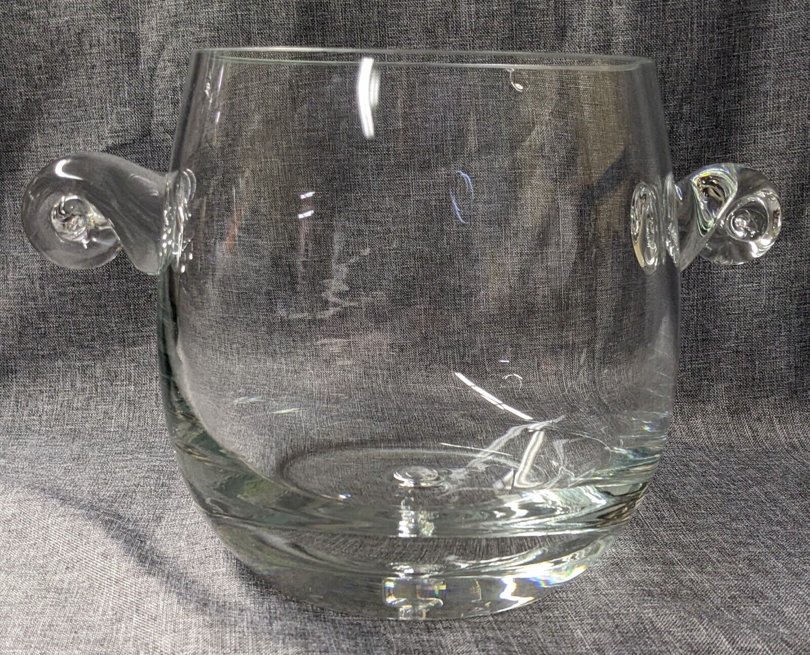 Champagne Ice Bucket 6x5” Clear Blown Glass Swirl Handle