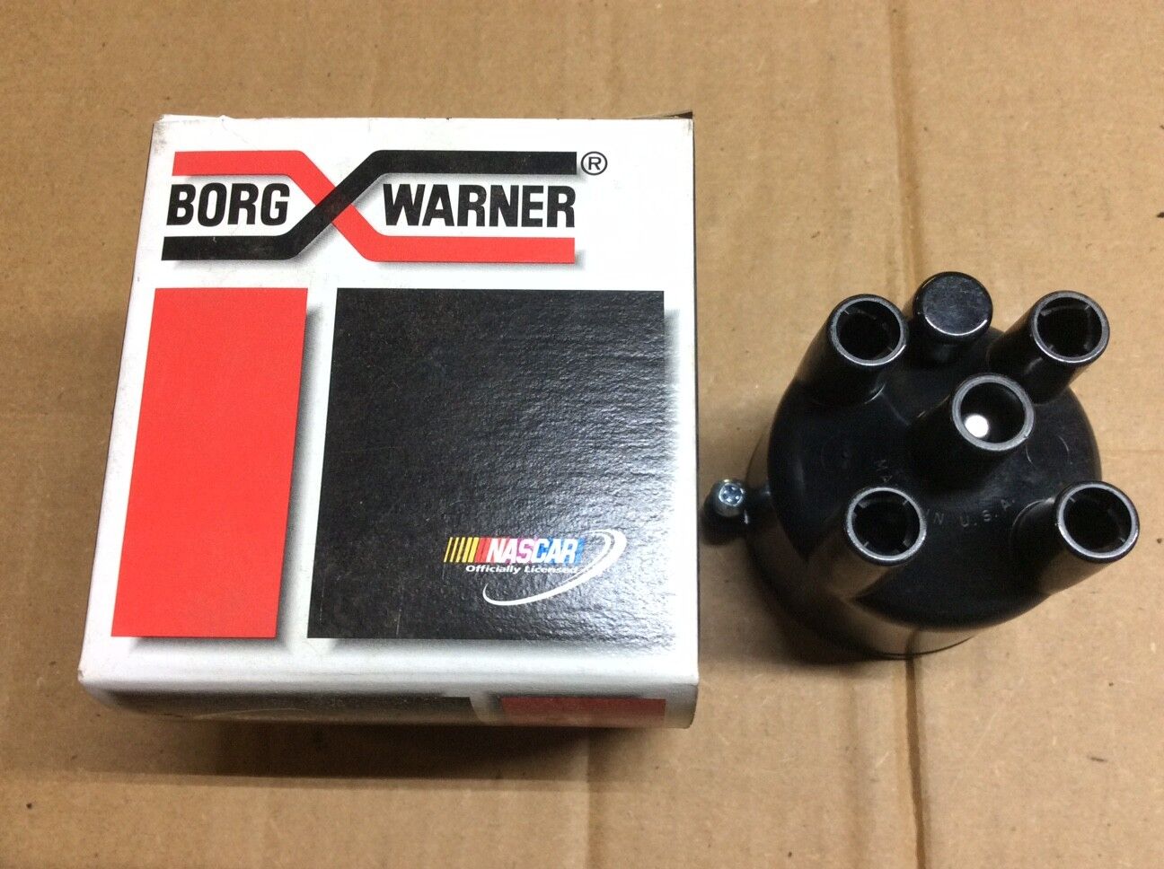 New Borg Warner Distributor Cap C220P